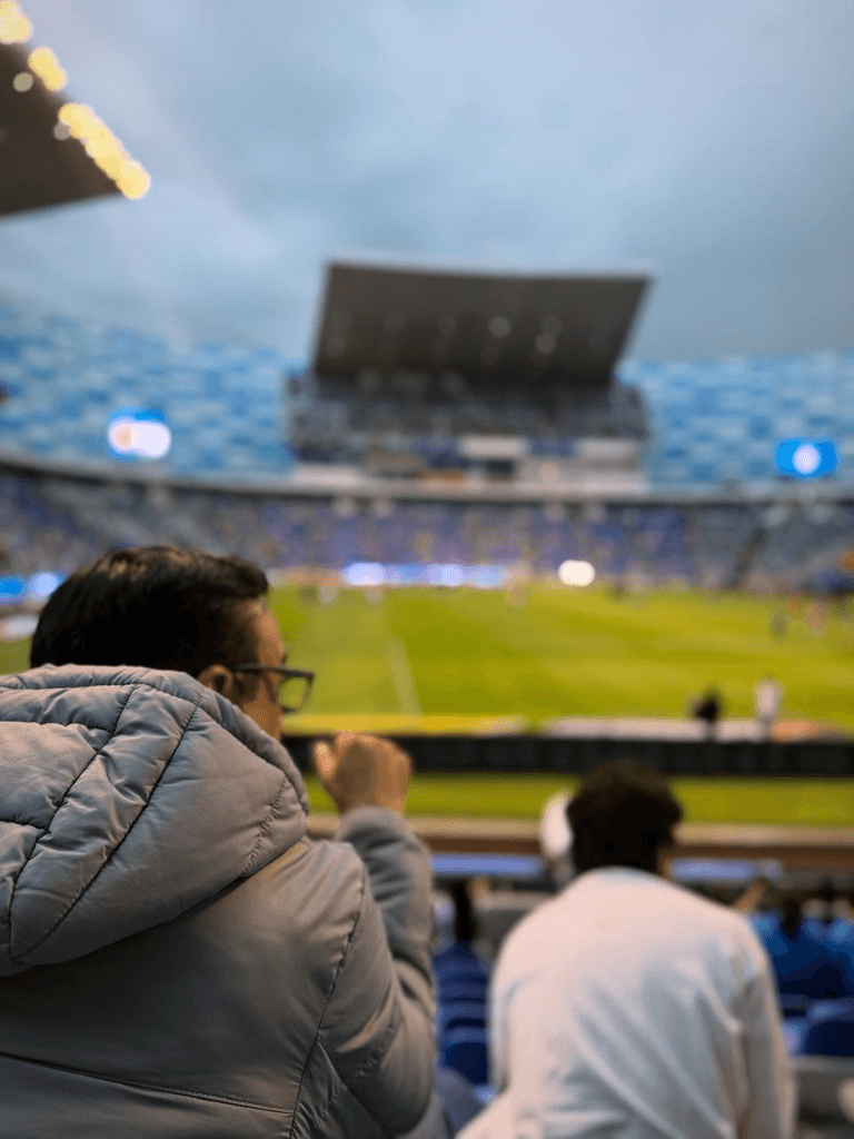 FIELD NOTES 002 — Observación y diagnóstico agronómico de césped deportivo