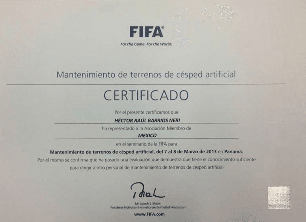 Certificado FIFA: Mantenimiento de terrenos de césped artificial concedido a Héctor Raúl Barrios Neri